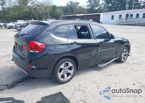 2013 BMW X1 Sdrive28I z USA, uszkodzony, nr VIN WBAVM1C58DVW42933